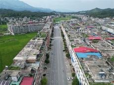 客人來了，我讓位”金石橋鎮(zhèn)居民文明禮讓唱起了“空城計(jì)