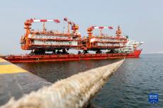 渤海首個(gè)千億方大氣田I期項(xiàng)目海上平臺(tái)在工廠建造完工