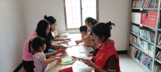 雨母山鎮(zhèn)組織開展“新時(shí)代鄉(xiāng)村閱讀季”親子共讀活動(dòng)