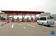 中企主導(dǎo)承建的孟加拉國(guó)首條高架快速路通車(chē)