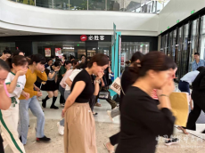 珠暉區(qū)：開展大型商超滅火演練?筑牢安全生產防護墻