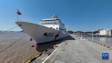 海軍“和平方舟”號醫(yī)院船圓滿完成對5國訪問回國