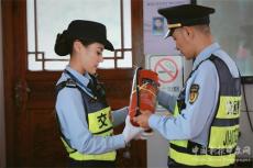 黃山市交通執(zhí)法：國(guó)慶我在崗 交通我護(hù)航