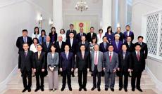 李家超會(huì)見香港新聞聯(lián)新一屆理事會(huì)