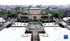 古都西安初冬迎初雪