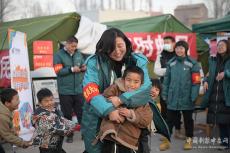 收集震后積石山安置點的溫暖