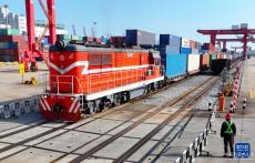 江蘇連云港開出新年第一趟中歐班列