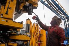 戰(zhàn)嚴(yán)寒 保能供 大慶油田有序推進(jìn)頁巖油勘探開發(fā)