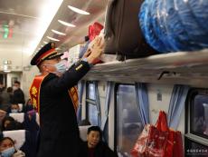 鐵路春運：回家的路，溫馨的旅程