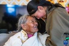 新春走基層 | 藏歷新年遇春節(jié) 藏北人家“四世同堂”年味濃