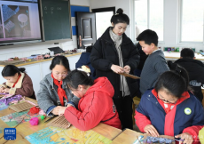 “鄉(xiāng)村美育課”開課