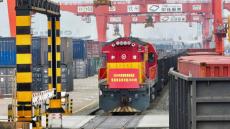 西部陸海新通道海鐵聯運班列今年開行突破2000列