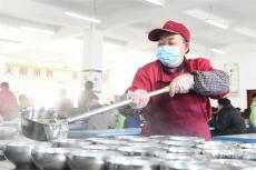 貴州凱里：民俗上餐桌?校園新“食”尚