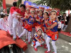 香約慶陽 端午非遺花式香包“扮靚”老區(qū)