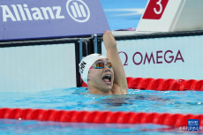 楊洪贏得男子100米蛙泳SB6級(jí)冠軍并打破殘奧會(huì)紀(jì)錄