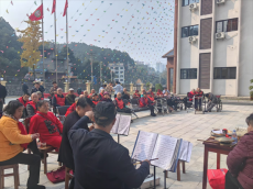 湖南新寧：國粹京劇獻藝福利院，愛心票友情暖夕陽紅