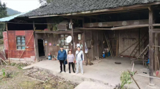 從脫貧攻堅到鄉(xiāng)村振興：何小蘭一家的暖心蛻變之旅