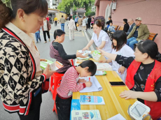 守護(hù)全齡健康?珠暉區(qū)開(kāi)展全國(guó)預(yù)防接種日主題宣傳活動(dòng)