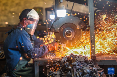 他們假日堅守崗位