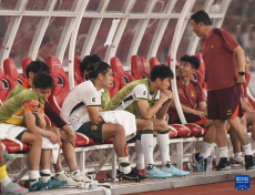 足球——世預賽：中國隊不敵印尼隊