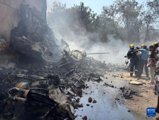 印度失事客機(jī)載242人 型號(hào)為波音787－8