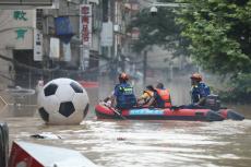 榕江三戰(zhàn)洪峰：因“村超”出圈的小城挺過(guò)來(lái)了！