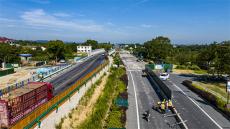 安徽廬江：二軍公路上跨合九鐵路改擴(kuò)建工程加速進(jìn)行