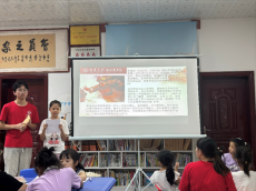 跨越時空的致敬：南華學(xué)子創(chuàng)新課堂撒播紅色種子