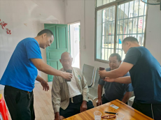 黃土礦鎮(zhèn)開(kāi)展城鄉(xiāng)居民養(yǎng)老保險(xiǎn)待遇暫停人員認(rèn)證工作