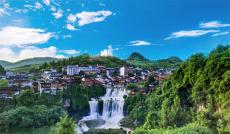 芙蓉鎮(zhèn)：掛在瀑布上的千年古鎮(zhèn)煥發(fā)新生