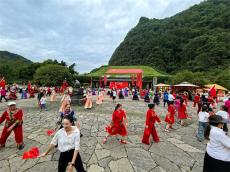 “雙節(jié)”假期，張家界黃龍洞參與沉浸式文旅體驗受追捧