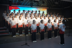 衡陽市第五中學(xué)舉辦“筑夢新時代 頌歌獻祖國”合唱比賽