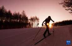 全國(guó)滑雪登山挑戰(zhàn)賽閉幕