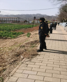 陜西：20畝生活保障用地被“強(qiáng)制征收”數(shù)百村民艱難維權(quán)